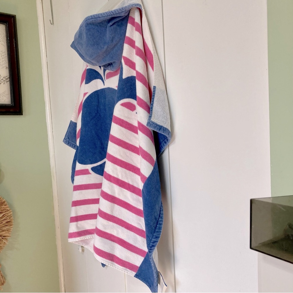 POTTERY BARN Kids Whale Bath Beach Wrap Towel Pink Blue 46" Wide x 29" Long - Picture 9 of 15